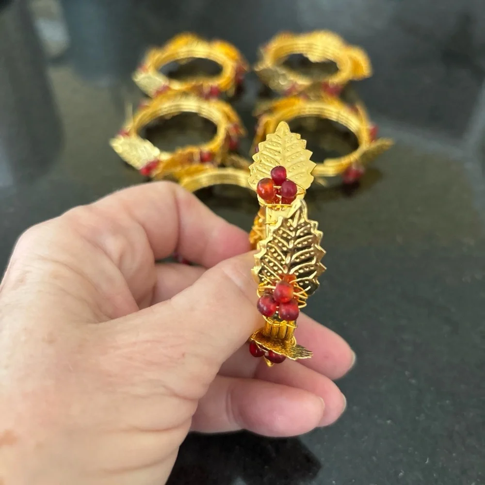 Gold Metal Wire and Leaf with Red Berries Design Napkin Rings Set of 6 Beautiful